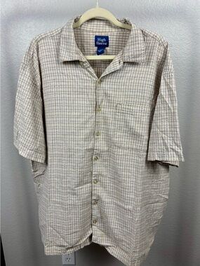 High Sierra Men's Beige Plaid Short-Sleeve Button-Up Shirt